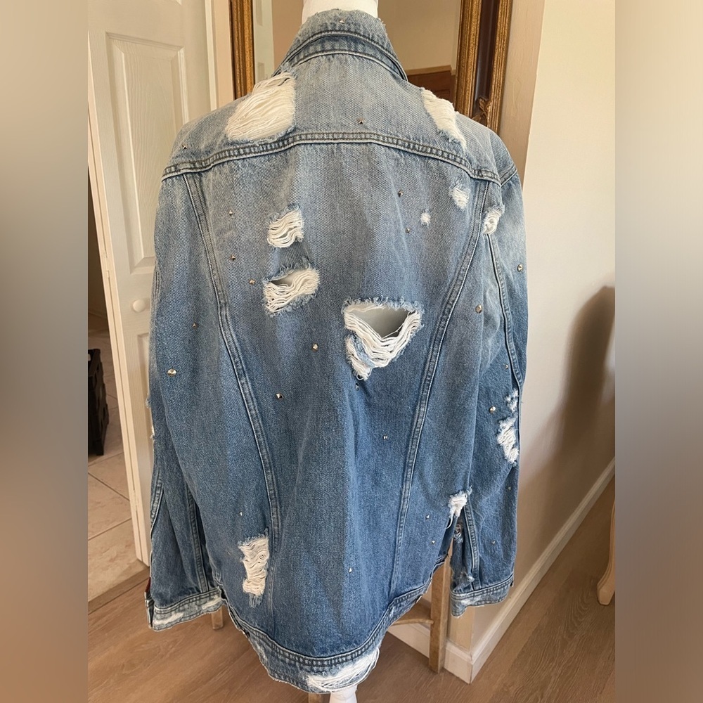 NWOT - 7 For All Mankind Distressed and Studded Denim Jacket - Size XL - Picture 2 of 8